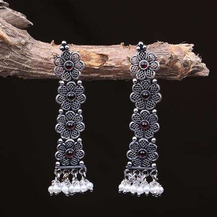 Pearl Earring With Oxidised Plating