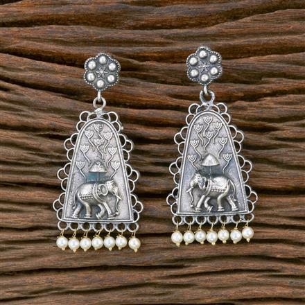 Delicate Earring With Oxidised Plating