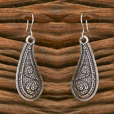 Delicate Earring With Oxidised Plating