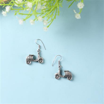 Classic Earring With Oxidised Plating