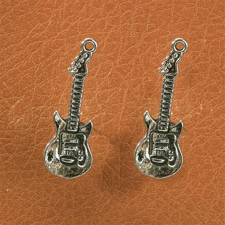 Delicate Earring With Oxidised Plating