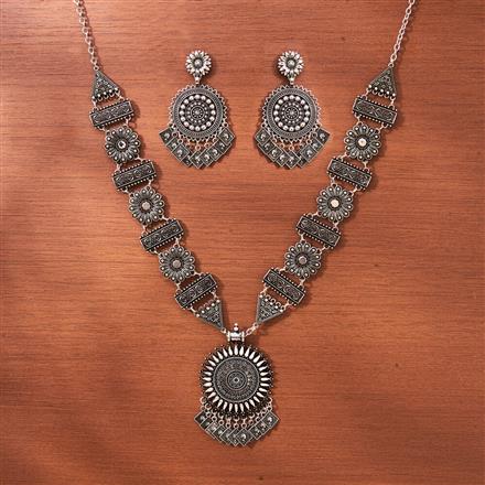 Long Necklace With Oxidised Plating