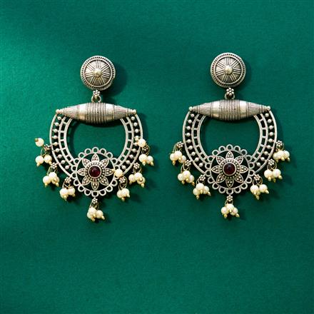 Pearl Earring With Oxidised Plating