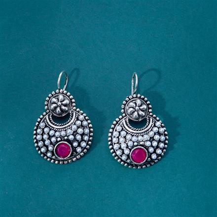 Delicate Earring With Oxidised Plating