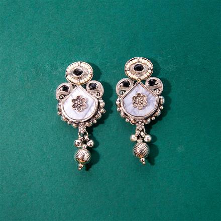 Mother Of Pearl Earring With Oxidised Plating