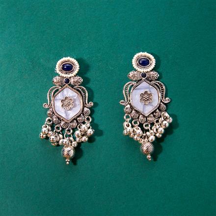 Mother Of Pearl Earring With Oxidised Plating