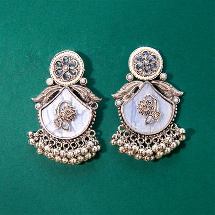 Mother Of Pearl Earring With Oxidised Plating