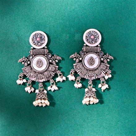 Mother Of Pearl Earring With Oxidised Plating