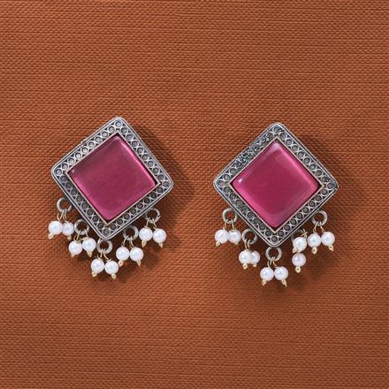 Pearl Earring With Oxidised Plating