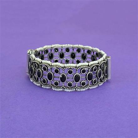 Moti Kada With Oxidised Plating