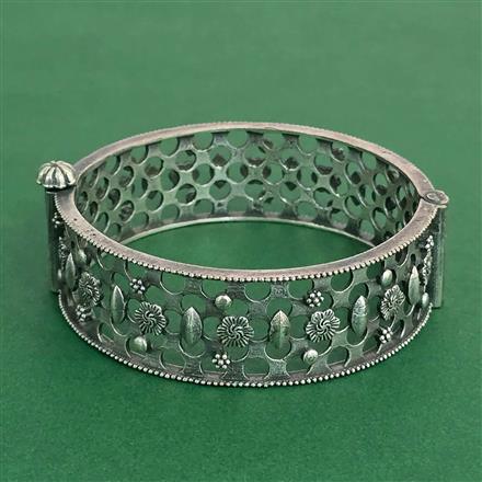 Openable Kada With Oxidised Plating