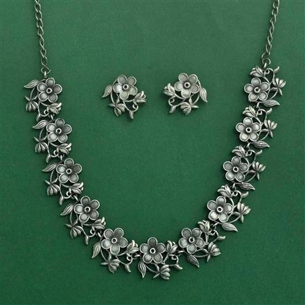 Classic Necklace With Oxidised Plating