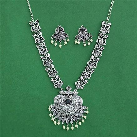 Moti Necklace Set With Oxidised Plating