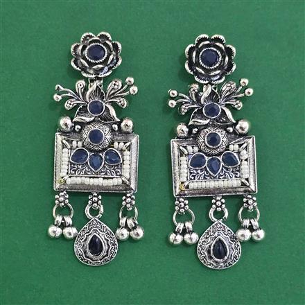 Oxidised Pearl Earring With Oxidised Plating