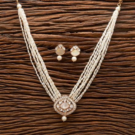 Kundan Mother Of Pearl Necklace With Gold Plating