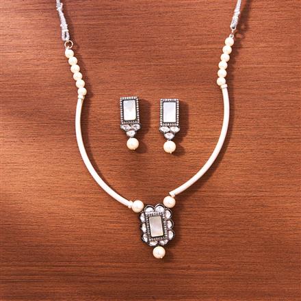 Antique Pipe Necklace With Black Plating