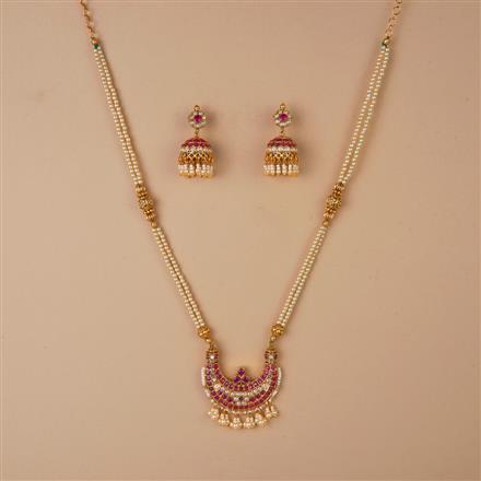 Antique Classic Pendant Set With Matte Gold Plating