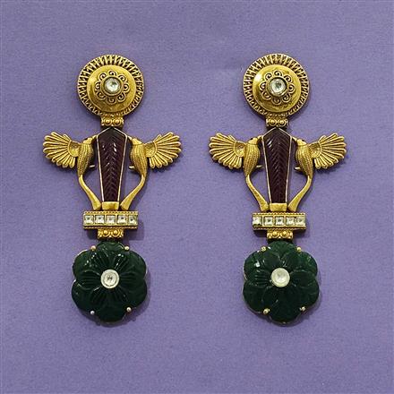 Kundan Classic Earring With Matte Gold Plating
