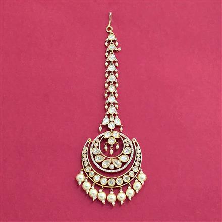 Kundan Moti Tikka With Carat Plating