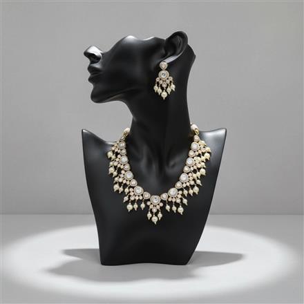 Kundan Classic Necklace With Carat Gold Plating