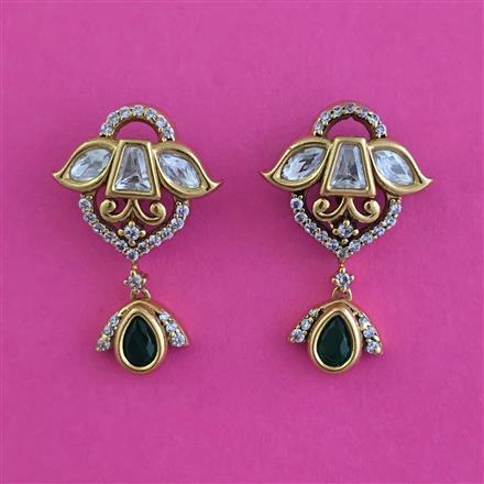 Kundan Classic Earring With Victorian Plating