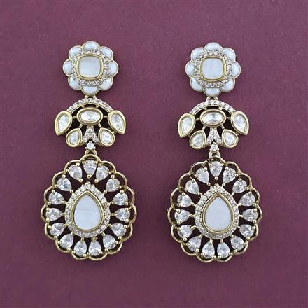 Kundan Classic Earring With Mehndi Plating