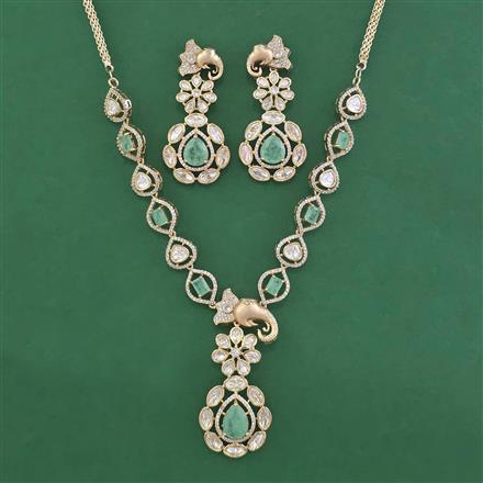Antique Birds Necklace With Carat Plating