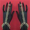 Antique Pearl Hath Pan With Mehndi Plating