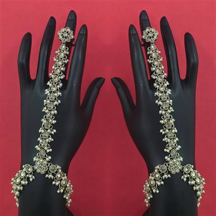 Antique Pearl Hath Pan With Mehndi Plating